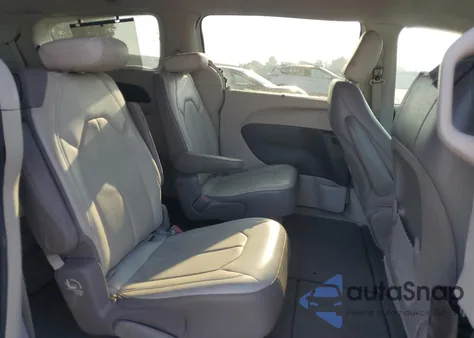 2018 Chrysler Pacifica Touring L z USA, uszkodzony, nr VIN 2C4RC1BG7JR142464